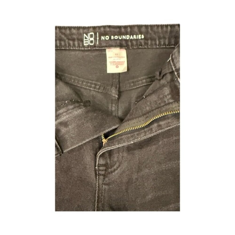 No Boundaries Black Distressed Jeans – Slim Fit, 30x30 - Picture 5 of 10